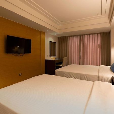 Ever Delightful Business Hotel Csiaji Kültér fotó
