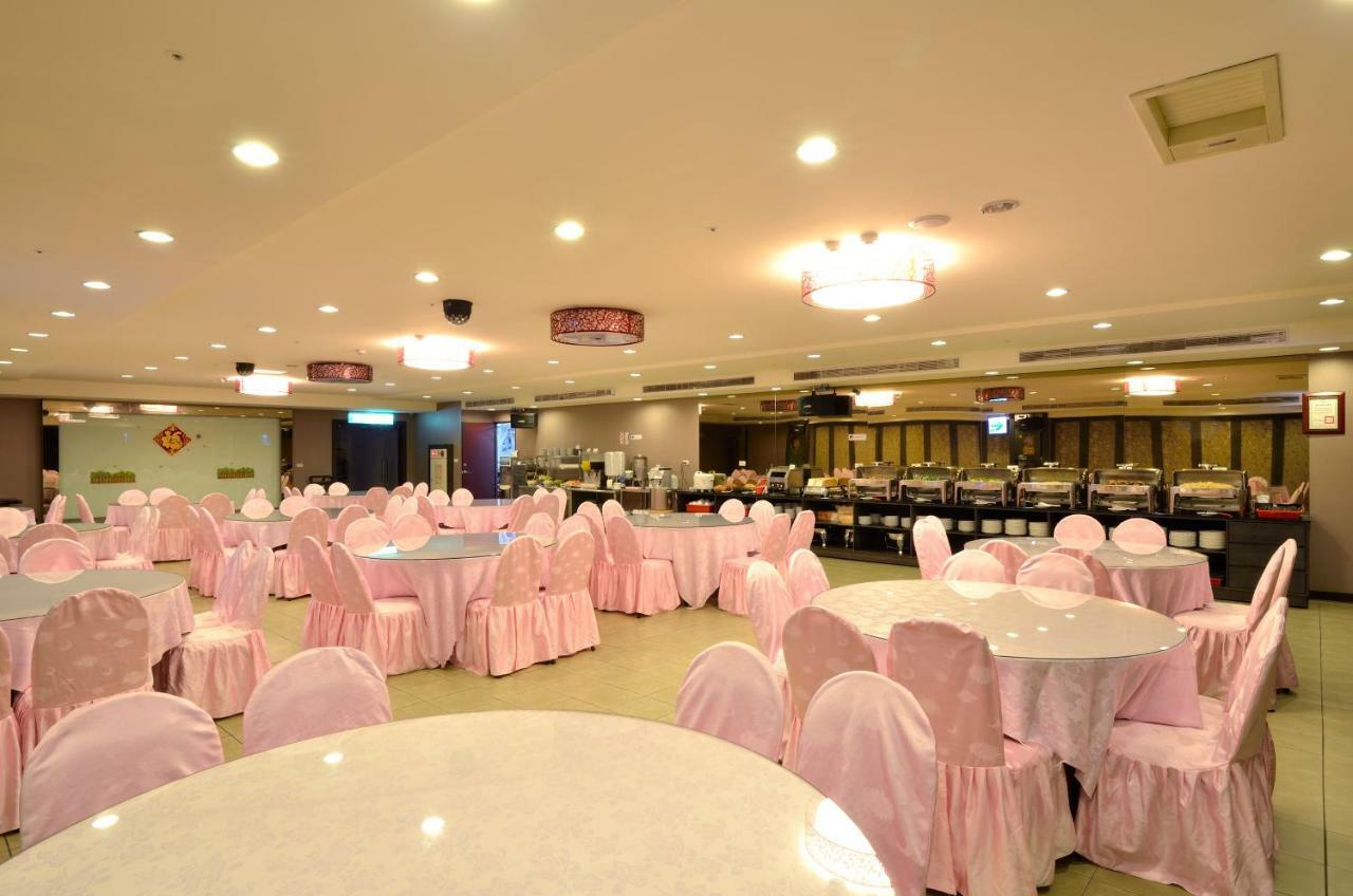 Ever Delightful Business Hotel Csiaji Kültér fotó
