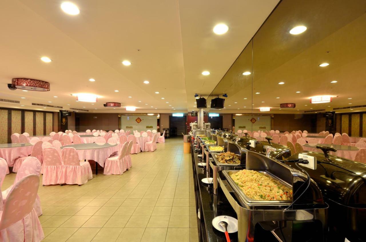 Ever Delightful Business Hotel Csiaji Kültér fotó