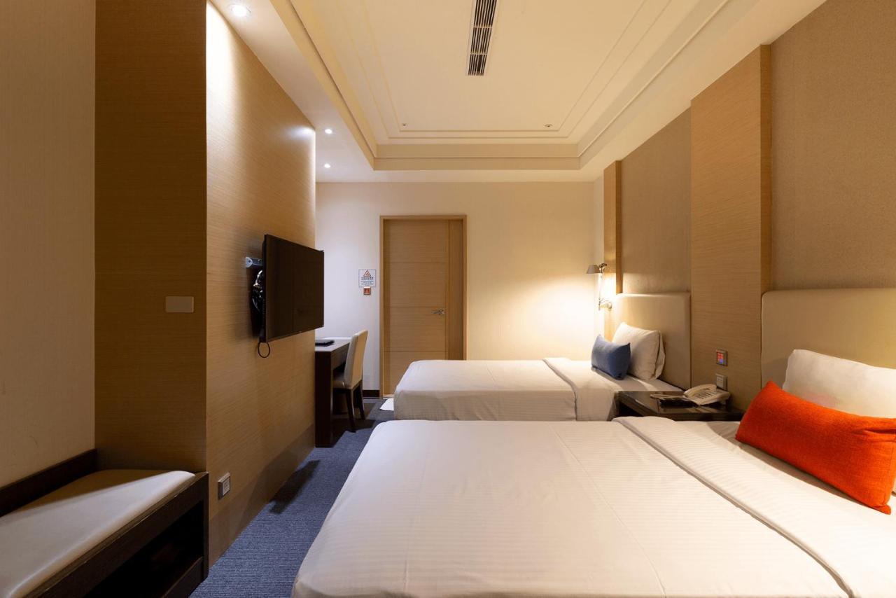 Ever Delightful Business Hotel Csiaji Kültér fotó