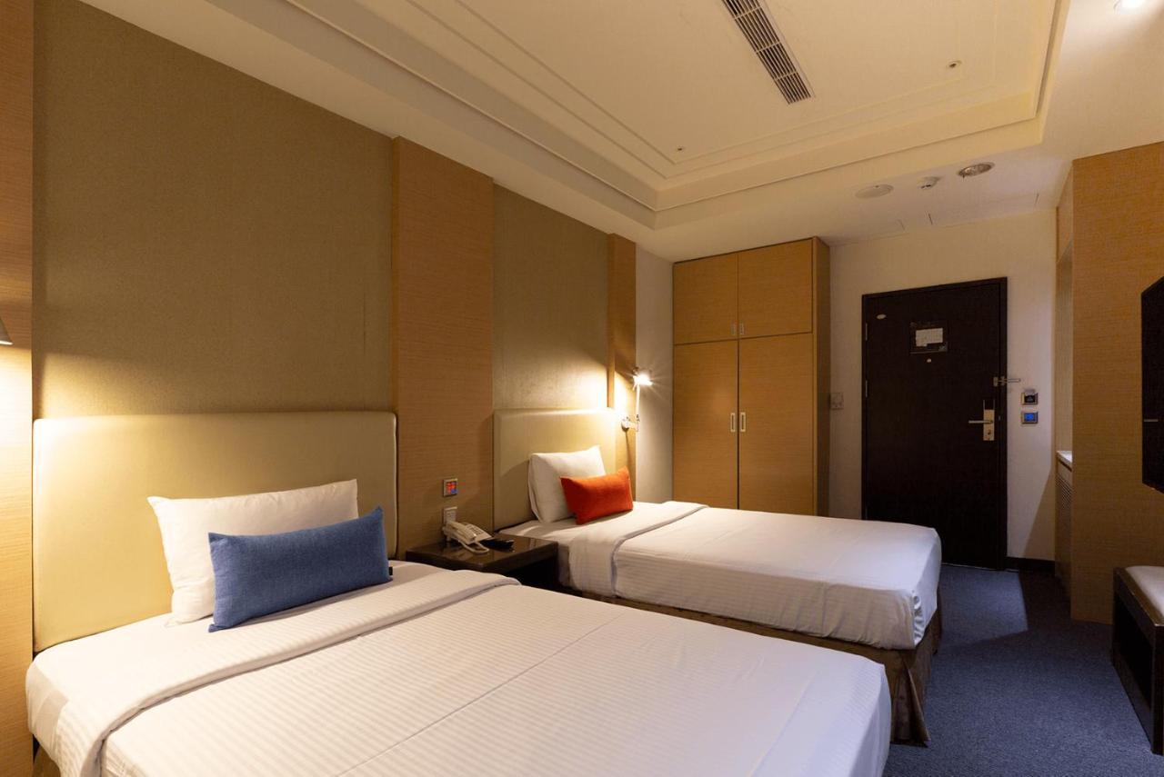 Ever Delightful Business Hotel Csiaji Kültér fotó