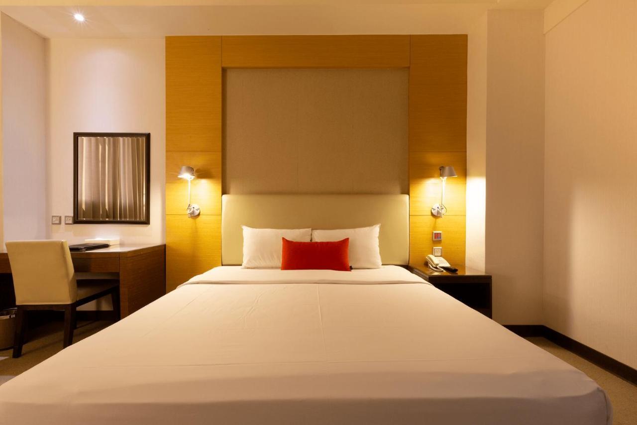 Ever Delightful Business Hotel Csiaji Kültér fotó