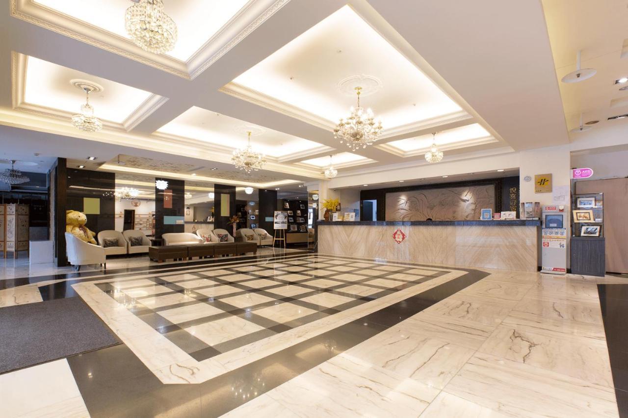 Ever Delightful Business Hotel Csiaji Kültér fotó